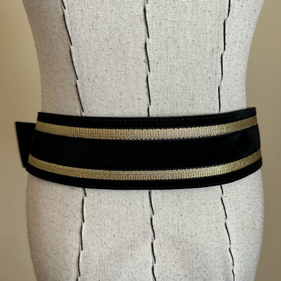Vintage 80s Black Suede Crown Belt Karen Kane Crest Preppy Classic - Picture 5 of 11